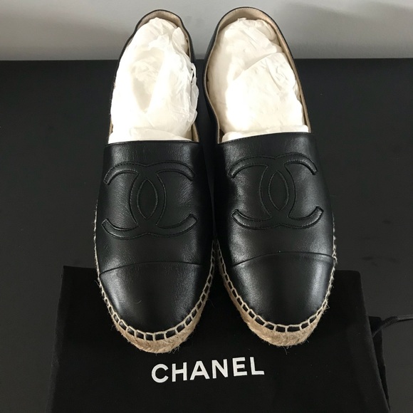 CHANEL BLACK LAMBSKIN LEATHER ESPADRILLES FLATS 38 - Picture 2 of 8